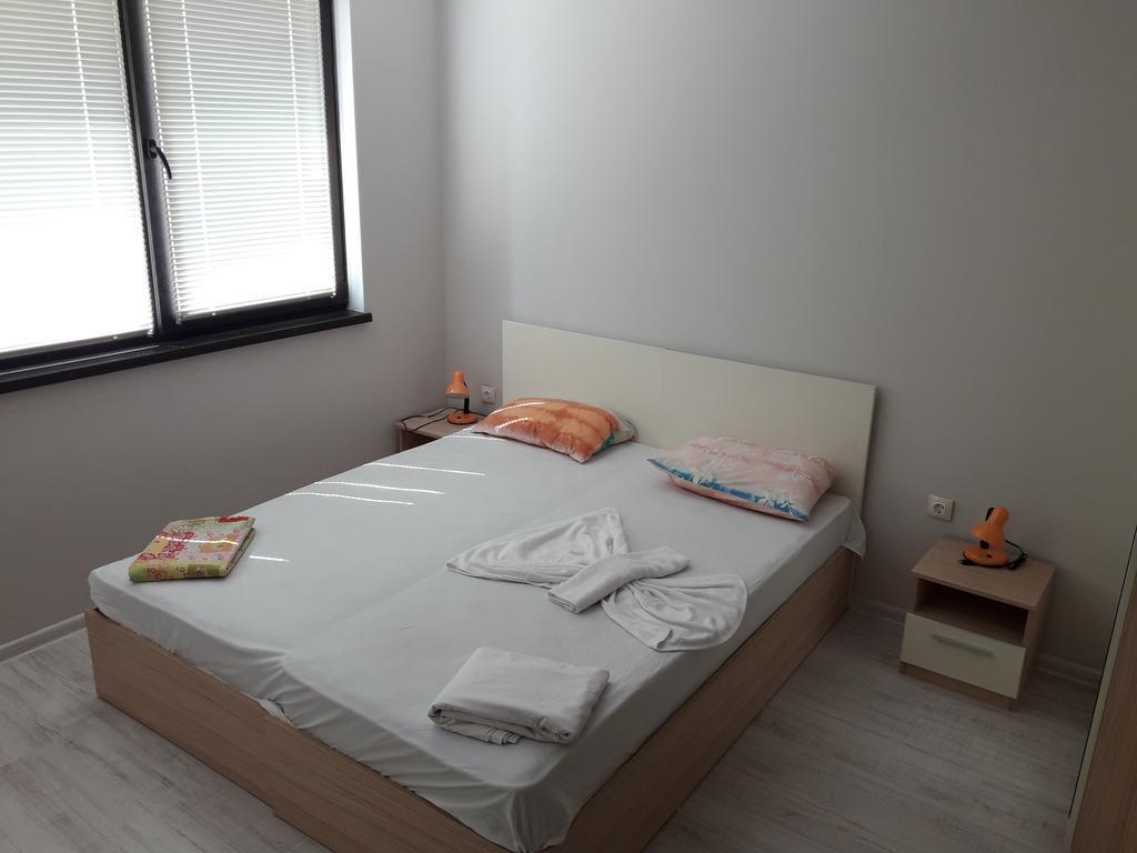 סאני ביץ' Stella Udacha Apartments & Studios מראה חיצוני תמונה